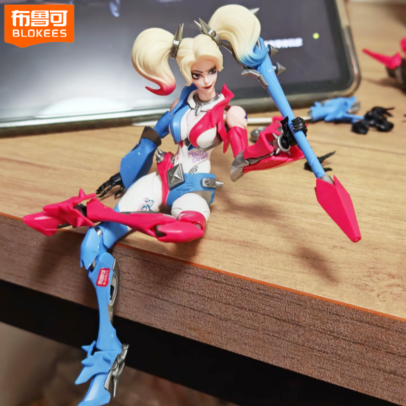 Model Kit Harley Quinn - Original Blokees DC Champion Class 04