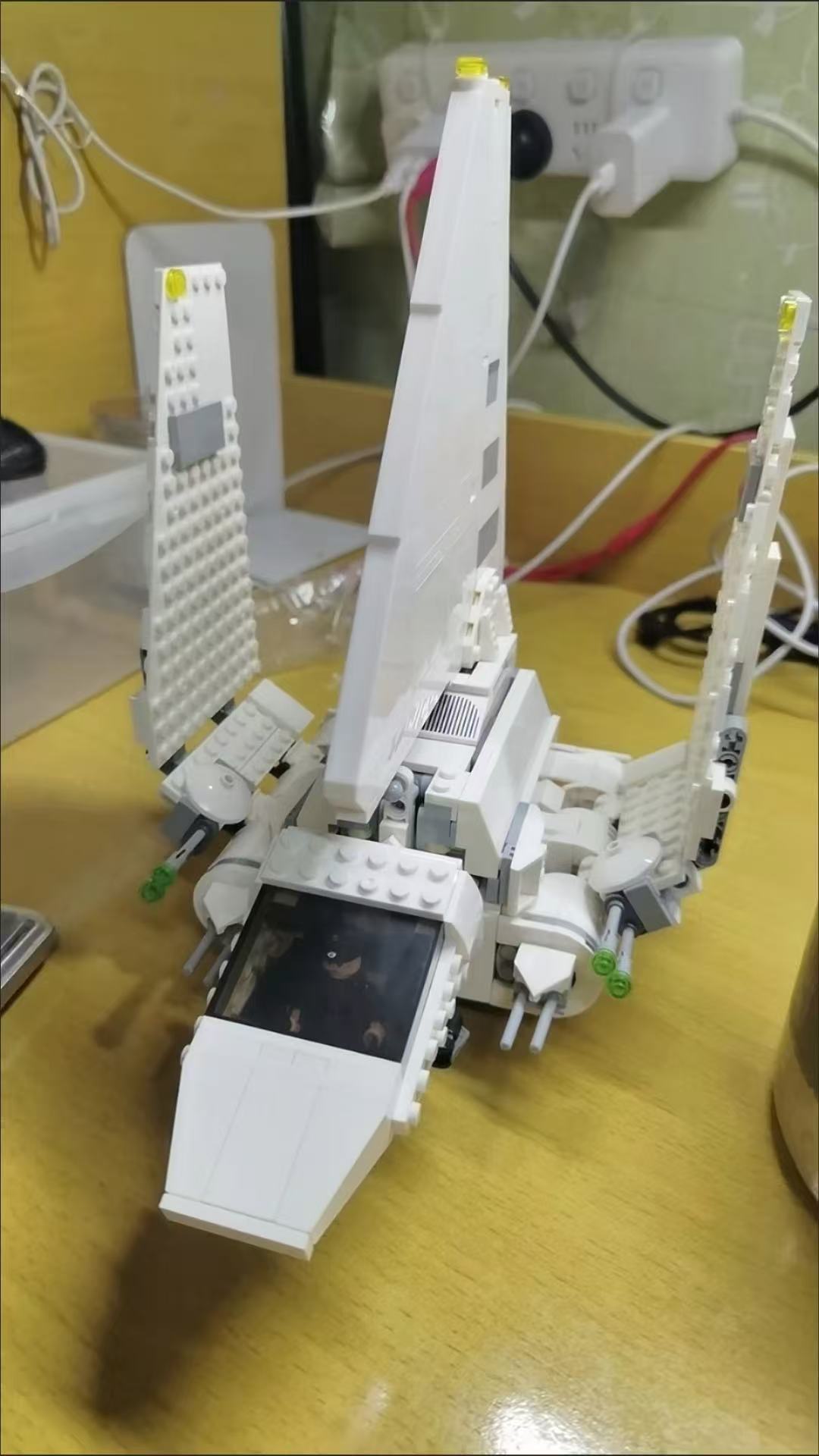 Creative Space-Shuttle Battle  - Model Kit Battleship のレビューと価格