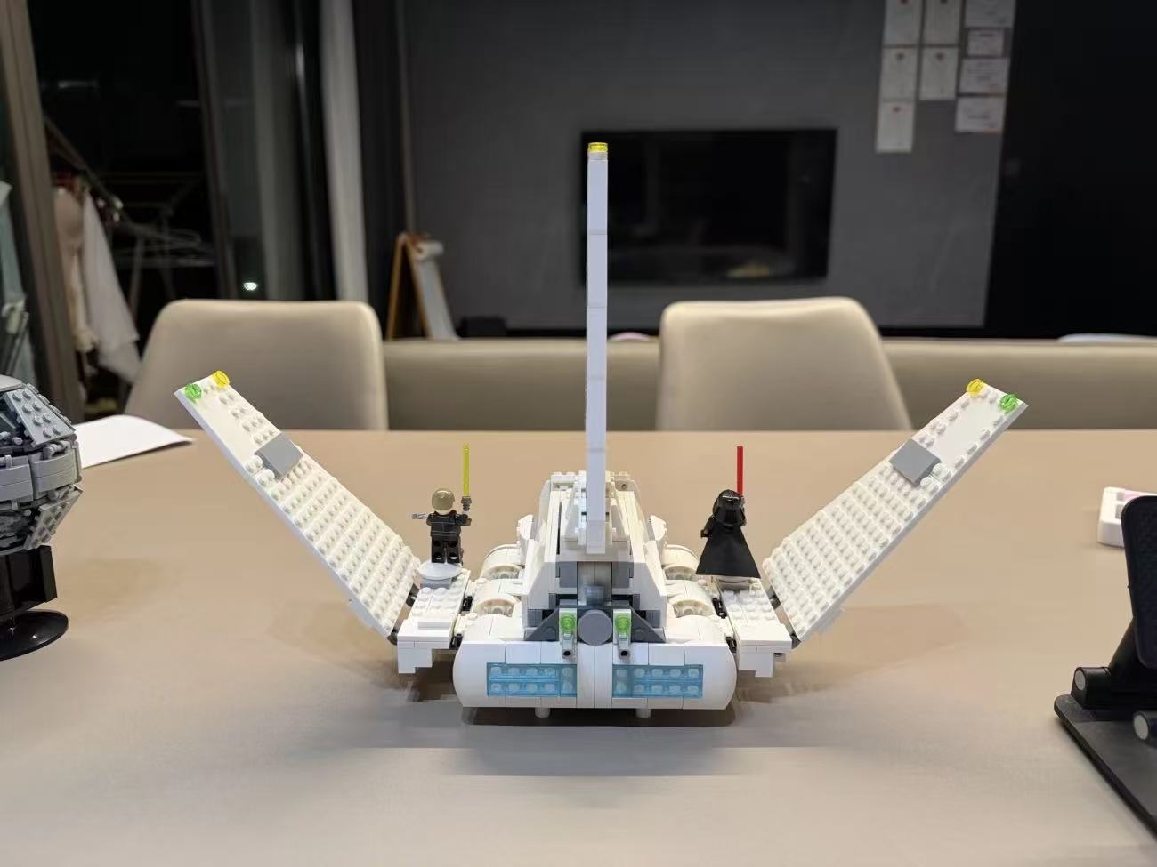 Creative Space-Shuttle Battle  - Model Kit Battleship のレビューと価格