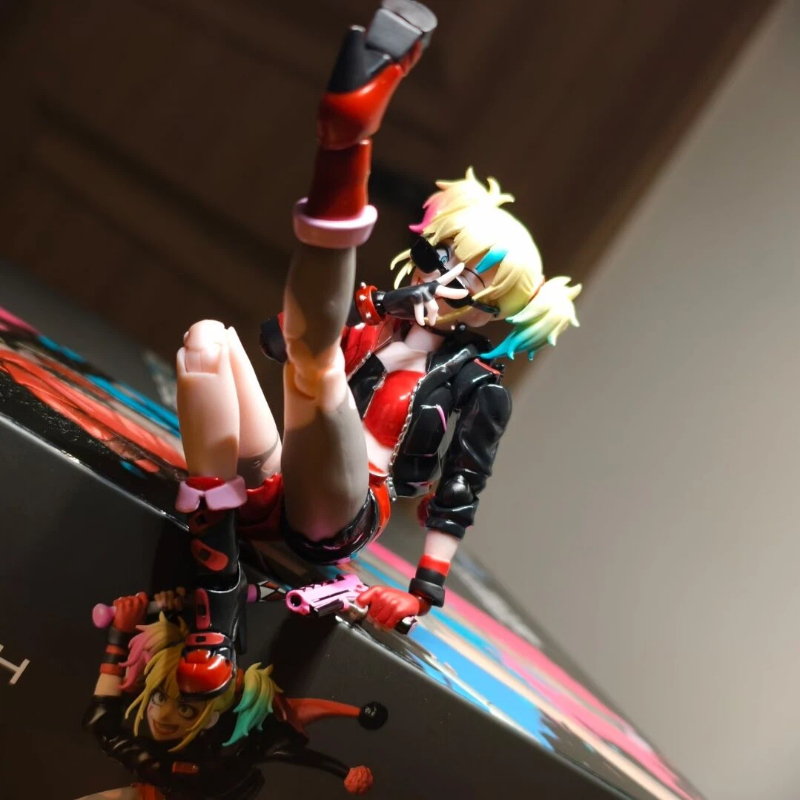 Kaiyodo Revoltech Amazing Yama - Model Kit Harley Quinn のレビューと価格