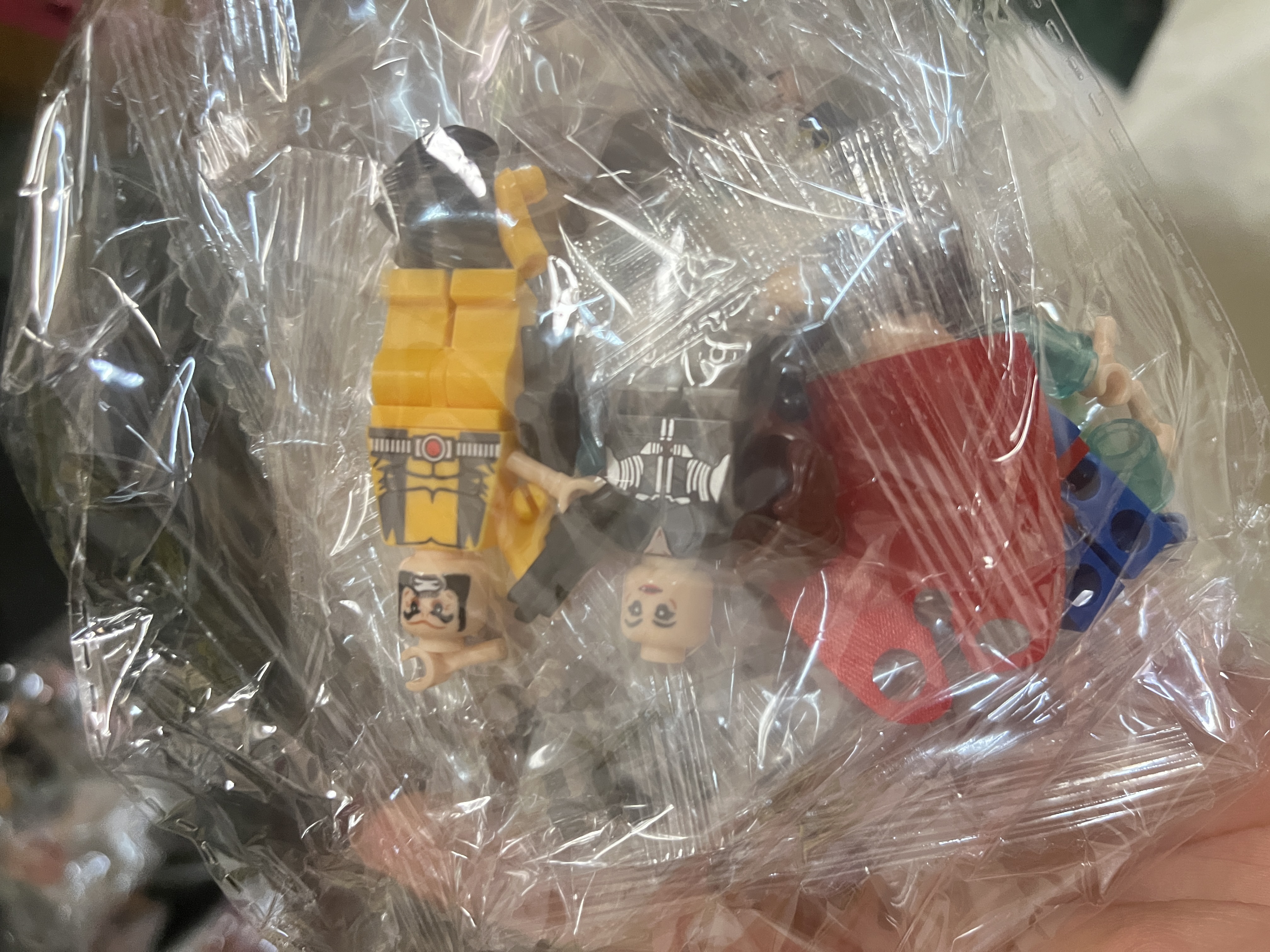 8-24PCS Superhero Minifigures  - Model Kit Batman のレビューと価格