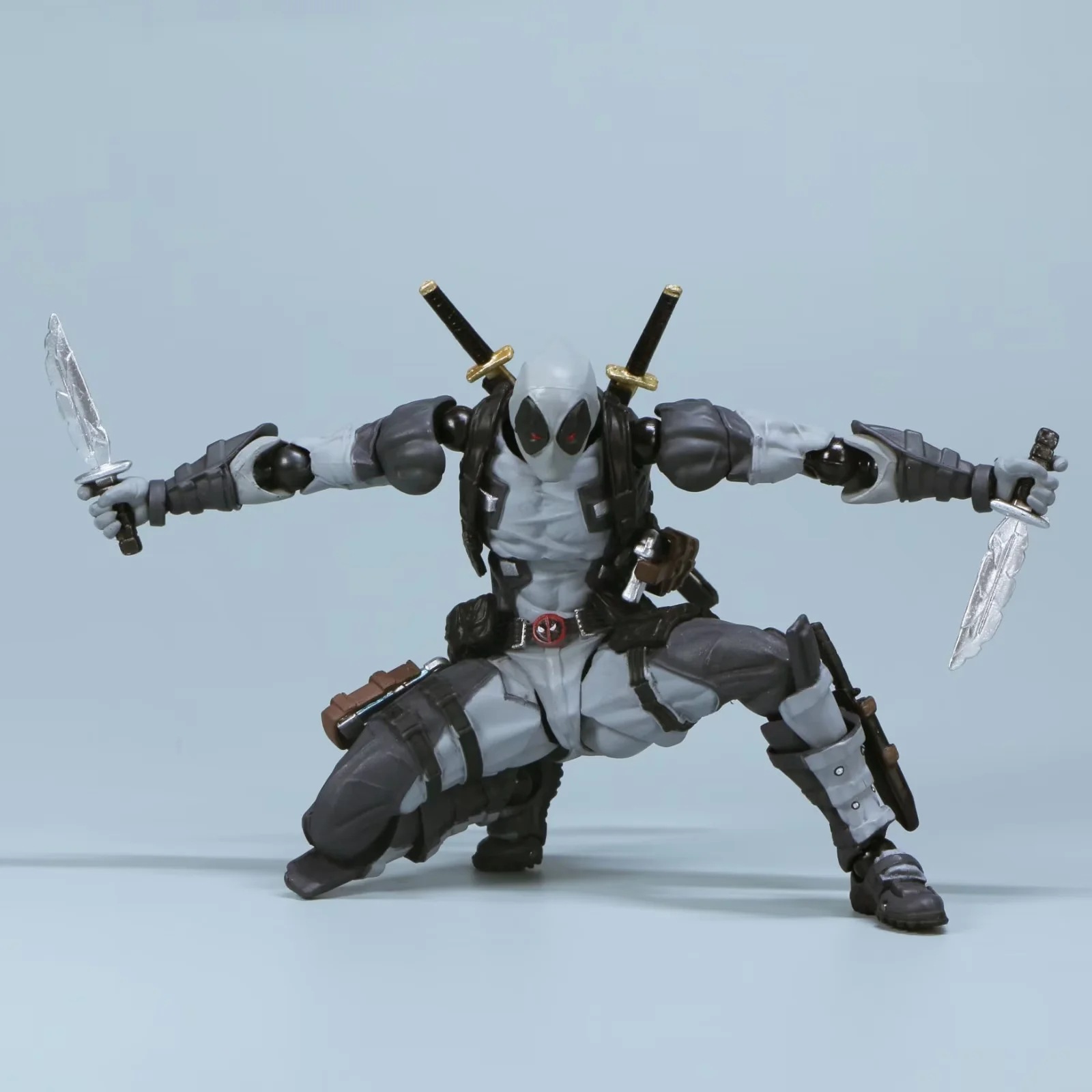 AMAZING YAMAGUCHI Deadpool 2.0 - Model Kit Batman のレビューと価格